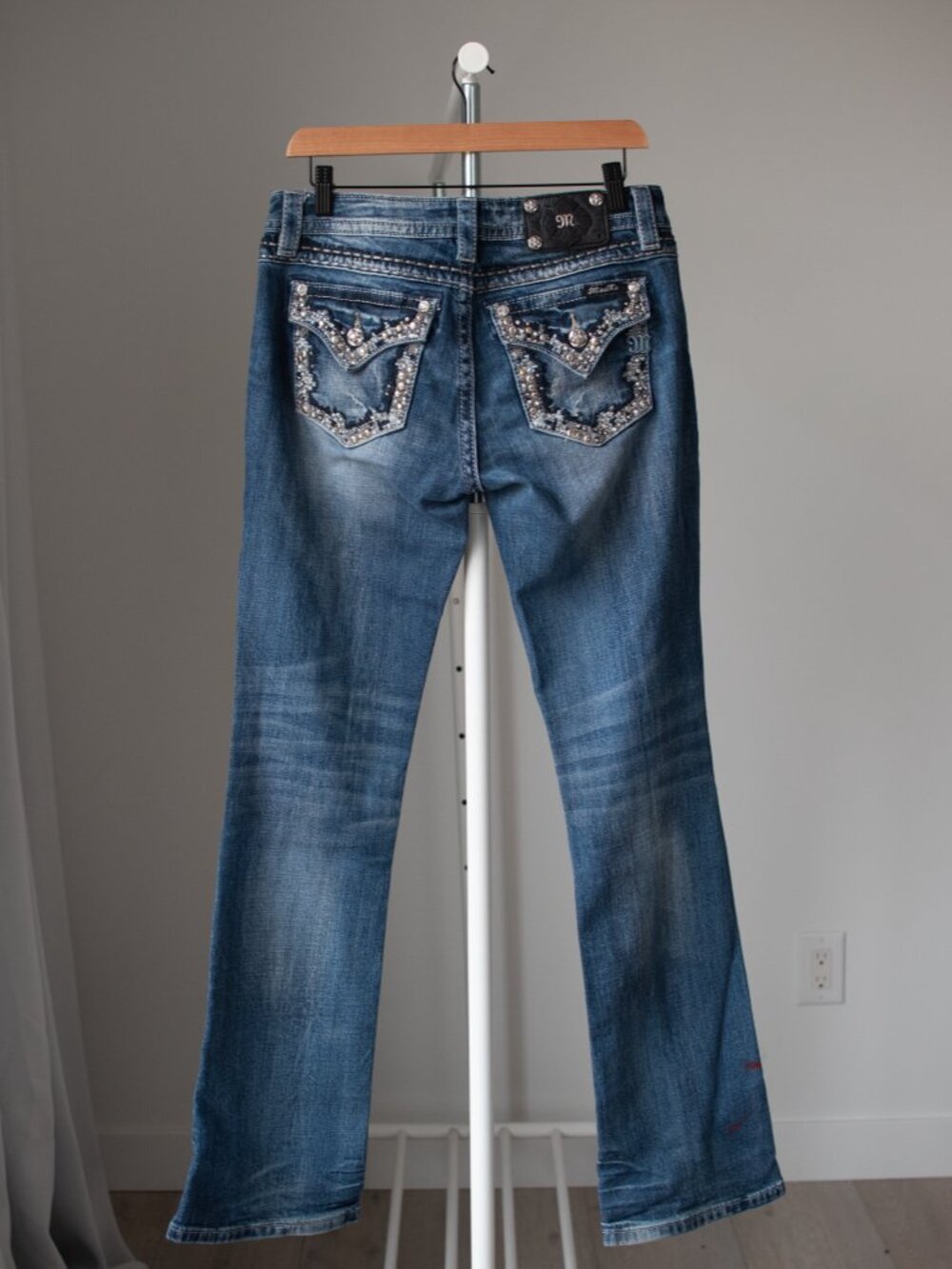 Miss Me Boot Cut Signature - Picture 6 of 15